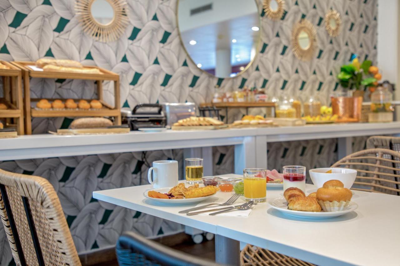 Novotel Centre Hotel 4*